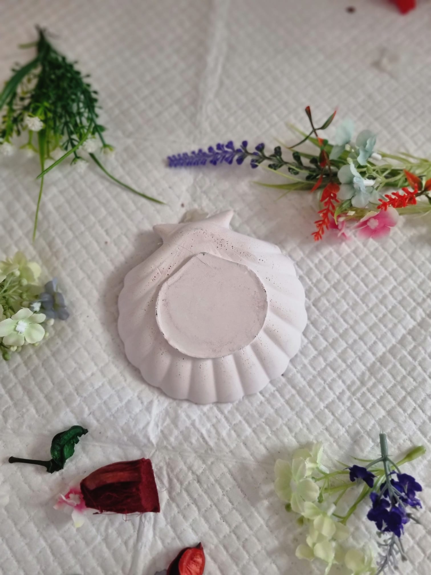 Ivory Pearl Trinket Dish Back